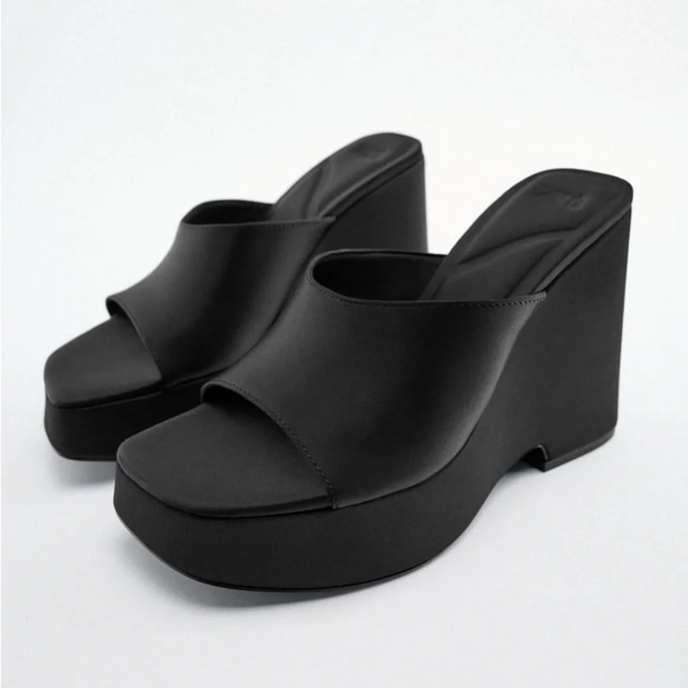 ZARA CHUNKY WEDGE SANDALS - Picture 1 of 8